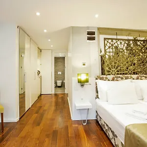 Otel Nish Suites&hotel